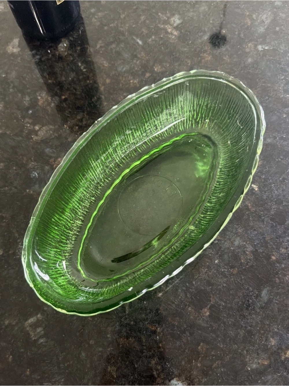 Vintage 1970’s FTD Green Textured Glass Oval Boat Shaped Serving Bowl 9.5’’x5.5’